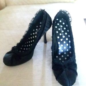 Wild Diva -- lace heels